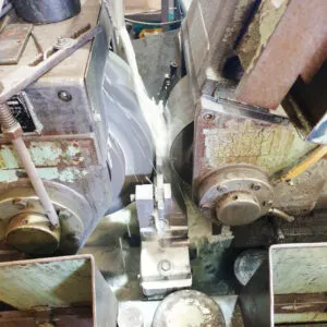 Precision grinding machine