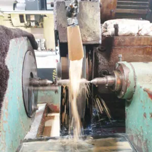 Precision grinding machine
